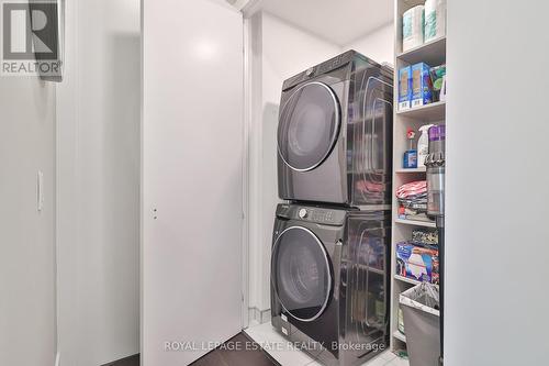 2601 - 181 Bedford Road, Toronto, ON - Indoor Photo Showing Laundry Room