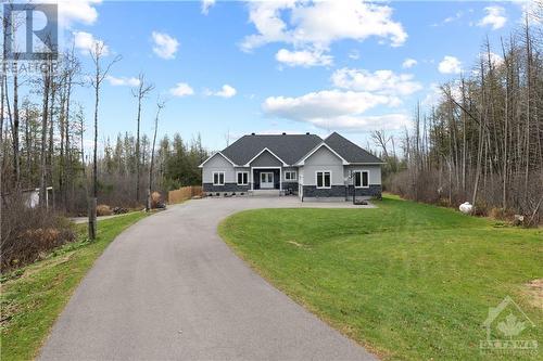 Welcome Home! - 875 Deertail Lane, Ottawa, ON - Outdoor