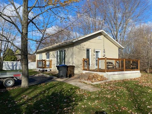 ExtÃ©rieur - 35 31E Avenue, Saint-Paul-De-L'Île-Aux-Noix, QC - Outdoor With Deck Patio Veranda