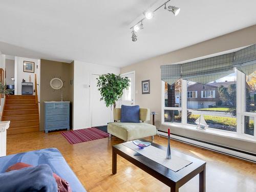 Salon - 2180 Av. T.-D.-Bouchard, Saint-Hyacinthe, QC - Indoor Photo Showing Living Room