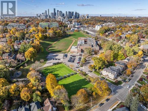 53 Parkhurst Boulevard E, Toronto, ON - Outdoor With View