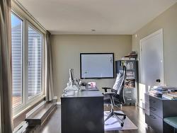 Bureau - 