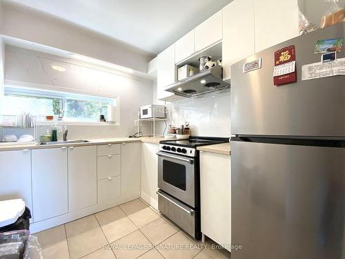 75-6 Esterbrooke Ave, Toronto, ON - Indoor Photo Showing Kitchen