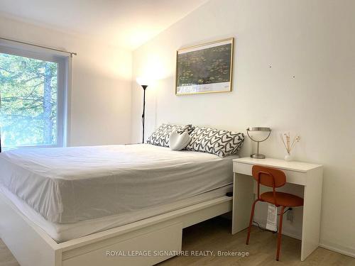 75-6 Esterbrooke Ave, Toronto, ON - Indoor Photo Showing Bedroom