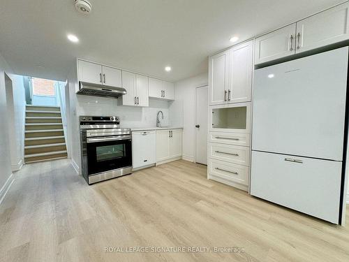 Bsmt-475 Fairlawn St, Oshawa, ON - Indoor Photo Showing Kitchen