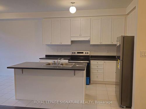 72 Singhampton Rd, Vaughan, ON - Indoor Photo Showing Kitchen With Double Sink