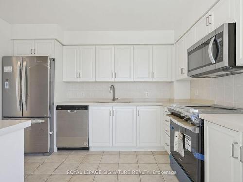 2907-156 Enfield Pl, Mississauga, ON - Indoor Photo Showing Kitchen With Stainless Steel Kitchen With Upgraded Kitchen