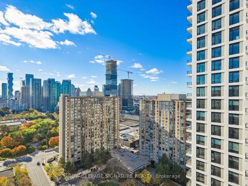 2907-156 Enfield Pl, Mississauga, ON - Outdoor With View