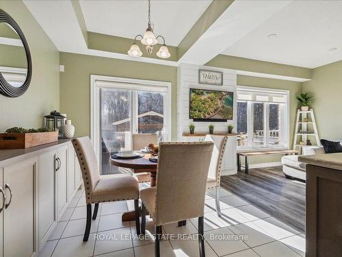 127 Kinsman Dr, Hamilton, ON - Indoor Photo Showing Dining Room