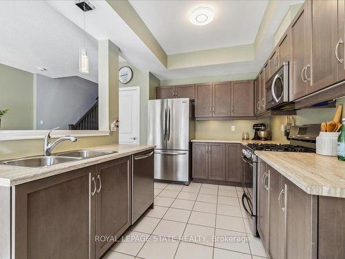 127 Kinsman Dr, Hamilton, ON - Indoor Photo Showing Kitchen With Double Sink