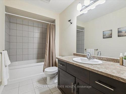 127 Kinsman Dr, Hamilton, ON - Indoor Photo Showing Bathroom