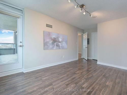 1105-335 Rathburn Rd W, Mississauga, ON - Indoor Photo Showing Other Room