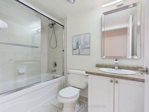 1105-335 Rathburn Rd W, Mississauga, ON - Indoor Photo Showing Bathroom