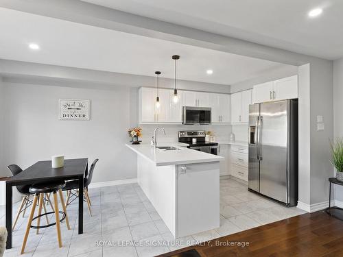 9-30 Town Line, Orangeville, ON - Indoor Photo Showing Kitchen