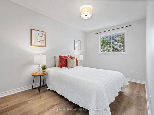 15-12 Whitedeer Rd, Hamilton, ON - Indoor Photo Showing Bedroom