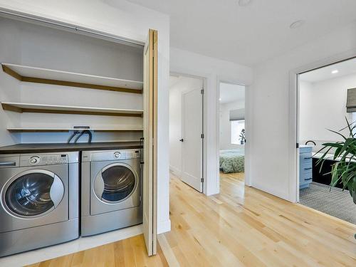 Passageway - 5288 Boul. Lévesque E., Laval (Saint-Vincent-De-Paul), QC - Indoor Photo Showing Laundry Room