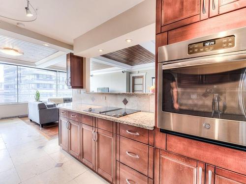 Kitchen - 605-1545 Av. Du Docteur-Penfield, Montréal (Ville-Marie), QC - Indoor Photo Showing Kitchen