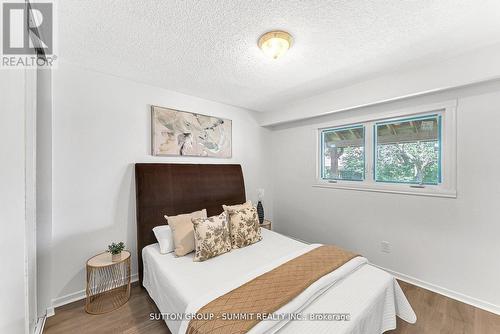 832 Donegal Avenue, Oshawa, ON - Indoor Photo Showing Bedroom