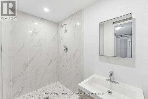 832 Donegal Avenue, Oshawa, ON - Indoor Photo Showing Bathroom