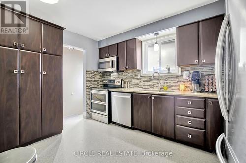 3691 Wildwood Drive, Windsor, ON - Indoor Photo Showing Kitchen