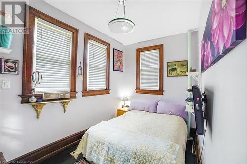 View of bedroom - 687 Highway 6 Highway, Caledonia, ON - Indoor Photo Showing Bedroom