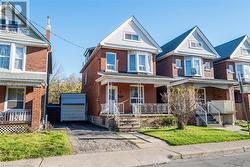 78 BARNESDALE Avenue N  Hamilton, ON L8L 6S3