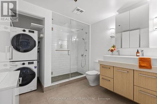 109 - 993 Queen Street W, Toronto, ON - Indoor Photo Showing Laundry Room