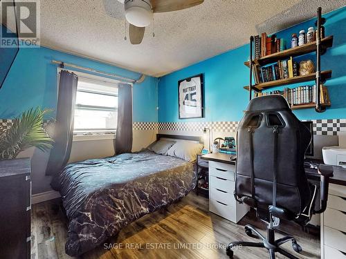 33 Mccullock Crescent, Ajax, ON - Indoor Photo Showing Bedroom