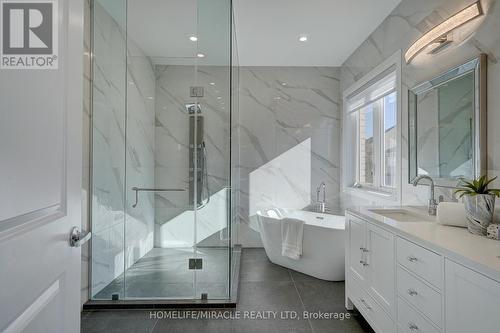 11 Garyscholl Road, Vaughan, ON - Indoor Photo Showing Bathroom