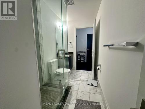 3102 - 2916 Highway 7, Vaughan, ON - Indoor Photo Showing Bathroom