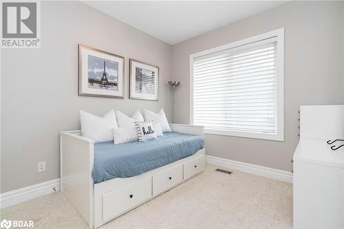 2 Reillys Run, Minesing, ON - Indoor Photo Showing Bedroom