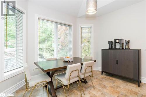 2 Reillys Run, Minesing, ON - Indoor Photo Showing Dining Room