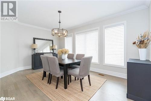 2 Reillys Run, Minesing, ON - Indoor Photo Showing Dining Room