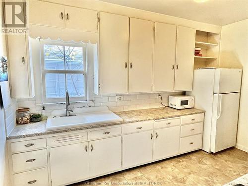 40 Little Street North, Blenheim, ON - Indoor Photo Showing Kitchen