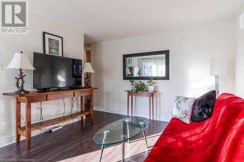 81 Charlton Avenue E Unit# 1004, Hamilton, ON - Indoor Photo Showing Bedroom