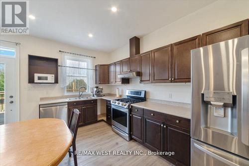 4 - 8450 Concession Road, Adjala-Tosorontio, ON - Indoor Photo Showing Kitchen With Double Sink