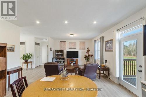 4 - 8450 Concession Road, Adjala-Tosorontio, ON - Indoor Photo Showing Dining Room