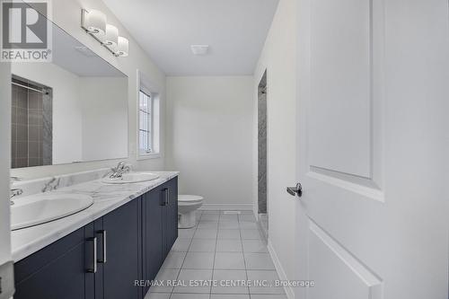 238 Mckenzie Drive, Clearview, ON - Indoor Photo Showing Bathroom