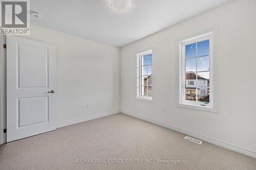 238 Mckenzie Drive, Clearview, ON - Indoor Photo Showing Other Room