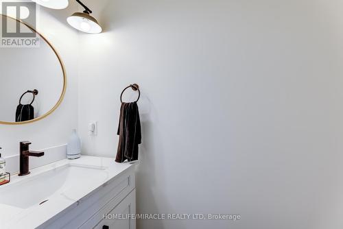 71 Nicholson Crescent, Springwater, ON - Indoor Photo Showing Bathroom