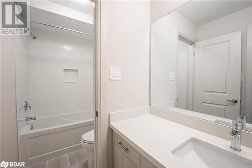 11 Amsterdam Drive, Barrie, ON - Indoor Photo Showing Bathroom