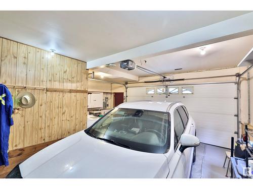 5152 32 St, Rural Wetaskiwin County, AB - Indoor Photo Showing Garage