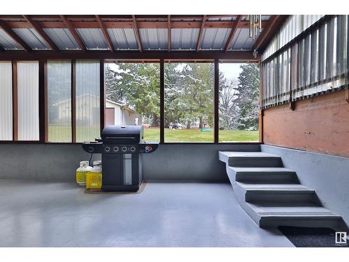 5152 32 St, Rural Wetaskiwin County, AB - Indoor Photo Showing Other Room