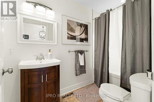 187 Lewis Road, Hamilton, ON - Indoor Photo Showing Bathroom