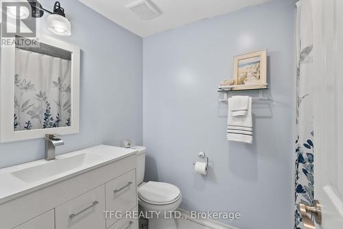 755 Gifford Street, Oshawa (Lakeview), ON - Indoor Photo Showing Bathroom