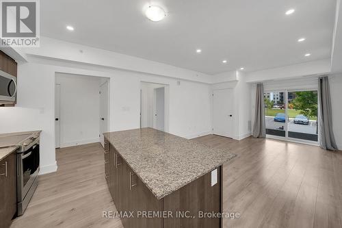 103 - 5 Chef Lane, Barrie, ON - Indoor Photo Showing Kitchen With Upgraded Kitchen