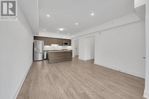 103 - 5 Chef Lane, Barrie, ON - Indoor Photo Showing Kitchen