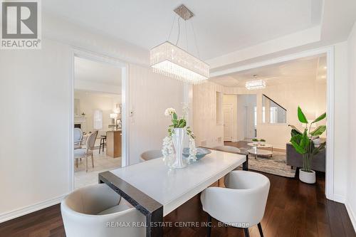 5358 Mallory Road, Mississauga, ON - Indoor Photo Showing Dining Room