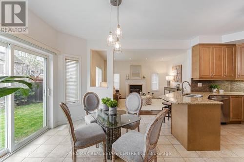 5358 Mallory Road, Mississauga, ON - Indoor Photo Showing Dining Room