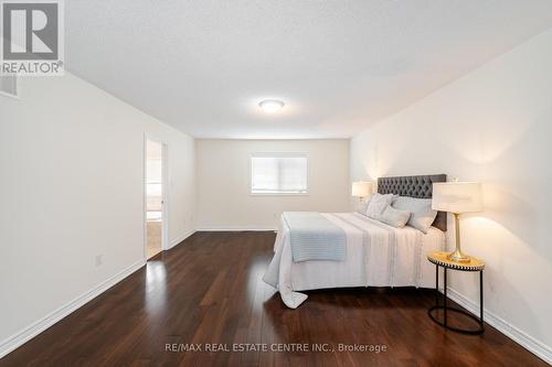 5358 Mallory Road, Mississauga, ON - Indoor Photo Showing Bedroom